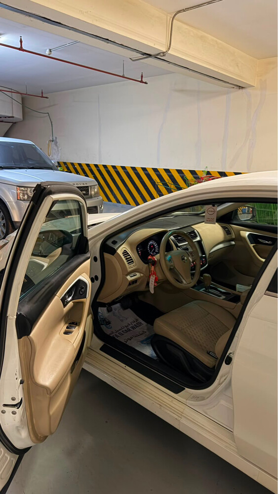 Nissan Altima - 9