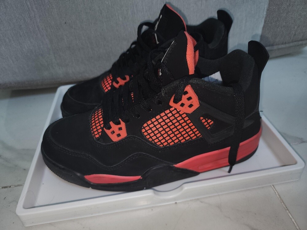 Red Thunder Jordan 4 - 1