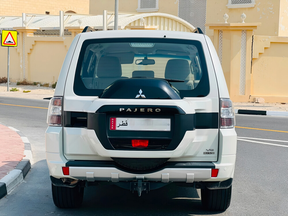 MITSUBISHI PAJERO 2022  - 7