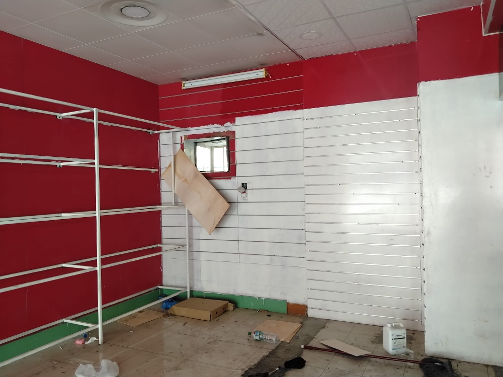 Shop for rent - 3