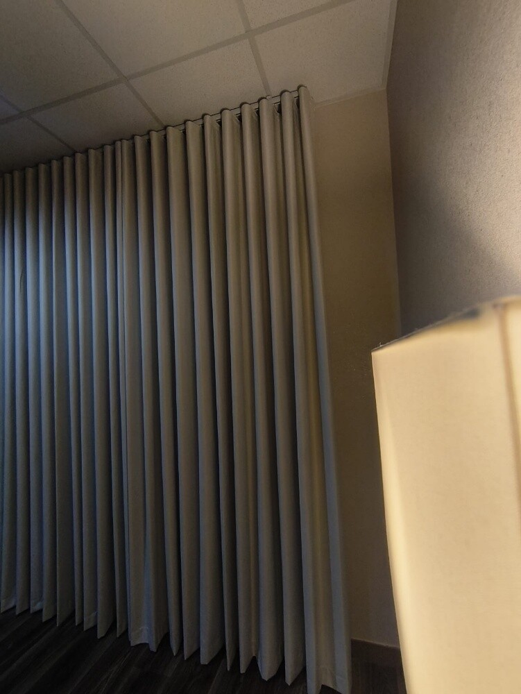 If you need a wavy curtain, let me - 4