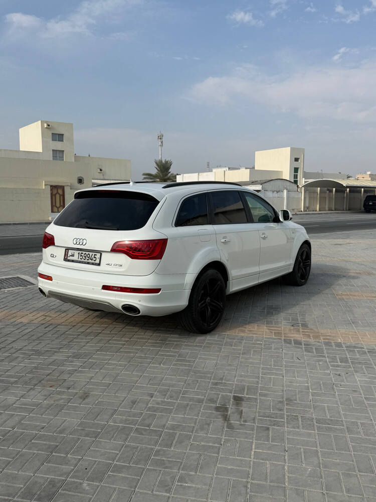 Audi Q7 - 7