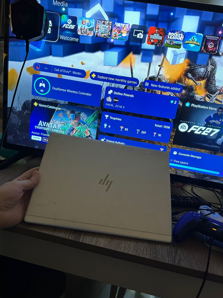 PlayStation 5 and laptop - 2