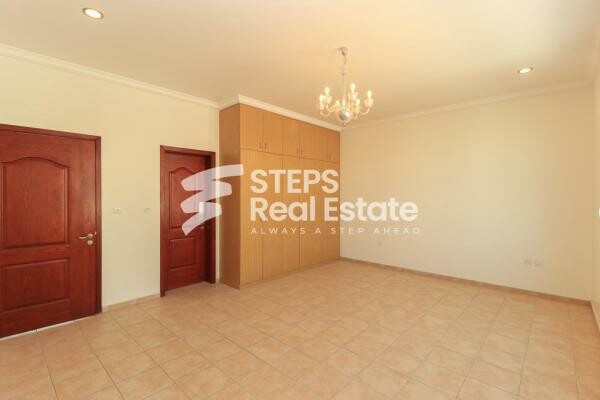 Compound Villa with M...aids Room - 2