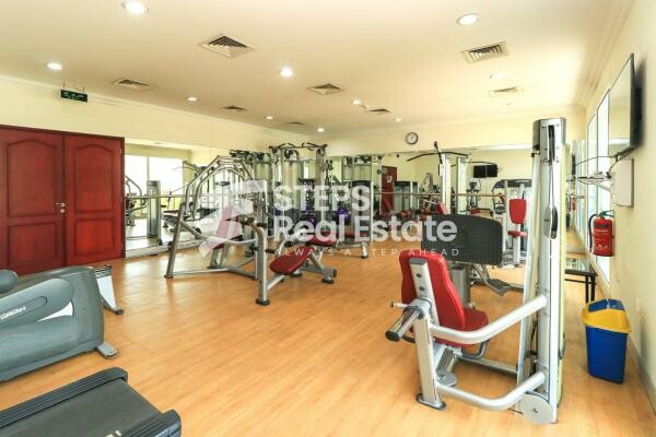 Compound Villa with M...aids Room - 12
