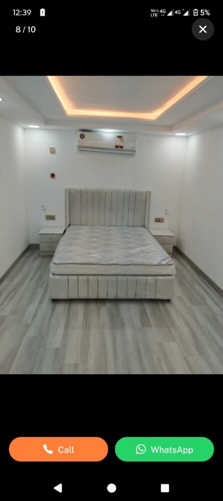 Bed or mattress available - 4