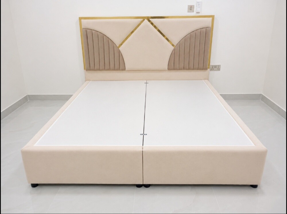 Bed or mattress available - 8