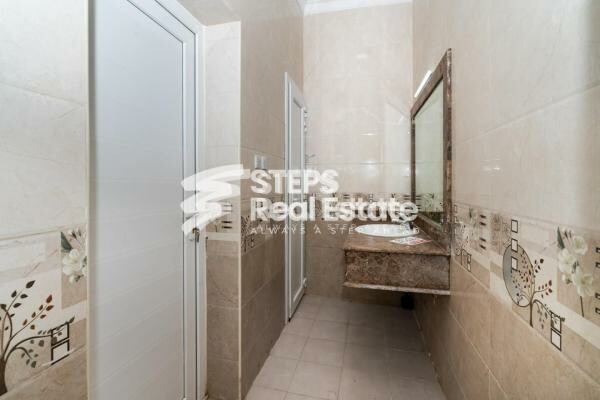 Furnished Villa in Al Markhiya - 3
