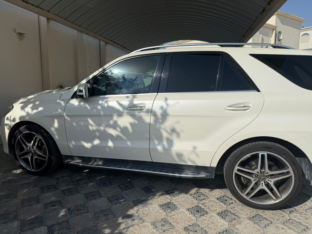 Mercedes-Benz GLE 400 4MATIC 2016 - 4