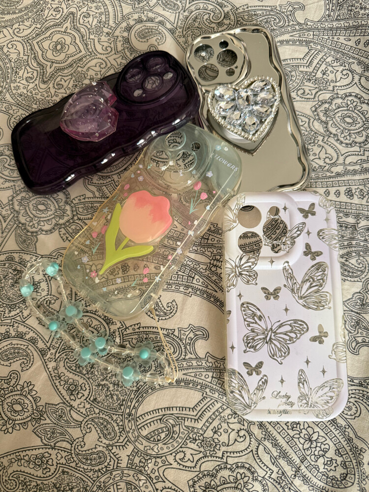 iPhone 14 pro covers for free - 1