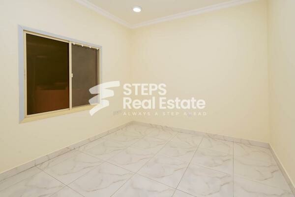 Villa in Gharrafat Al Rayyan - 4