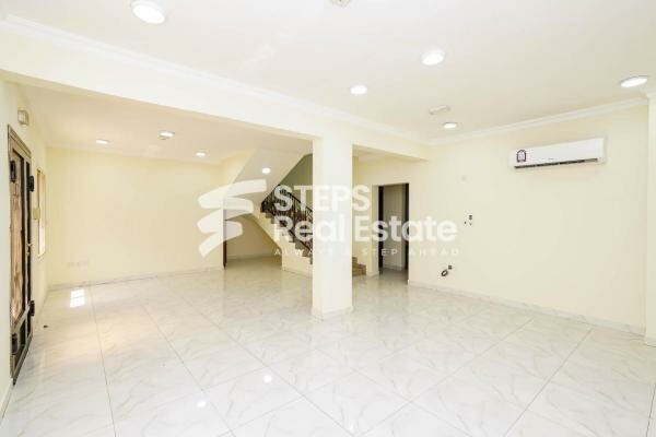 Villa in Gharrafat Al Rayyan - 7