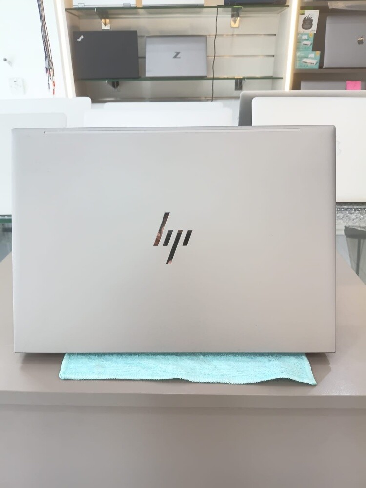 HP zbook Firefly G10- 10 core - 1