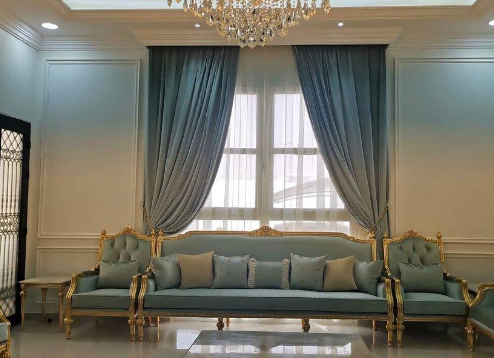 Curtains,sofa, carpet,barkiya - 4