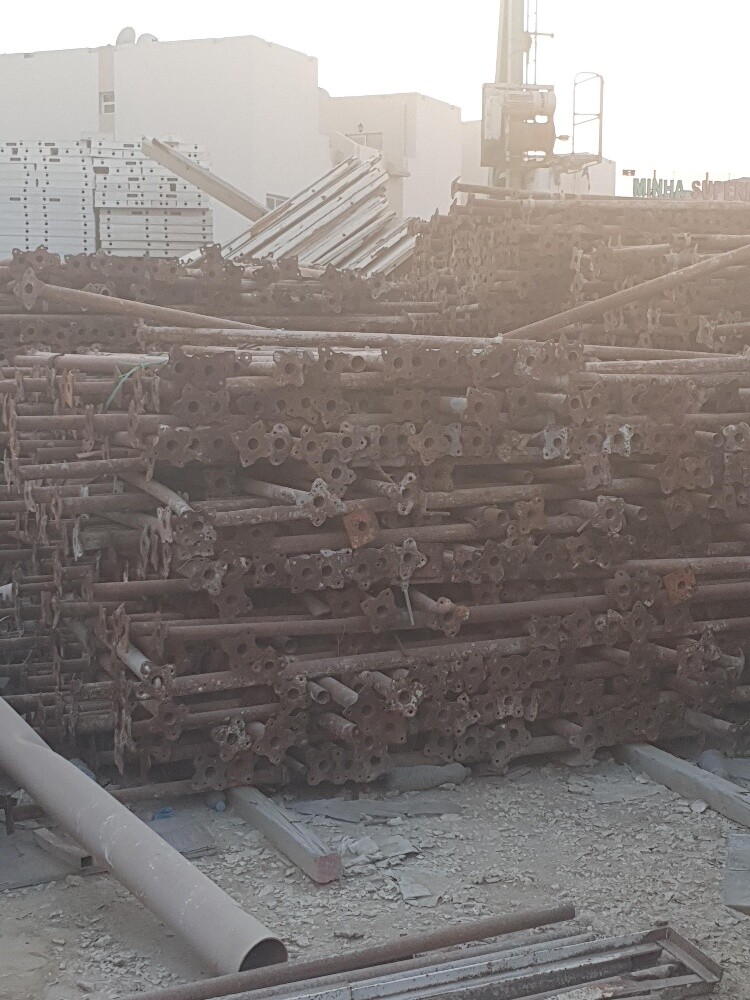Scaffolding and jacks for sale - 2