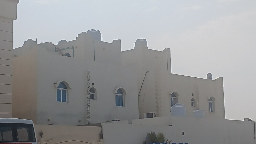 للبيع فيلا استثمار في عين خالد - 1