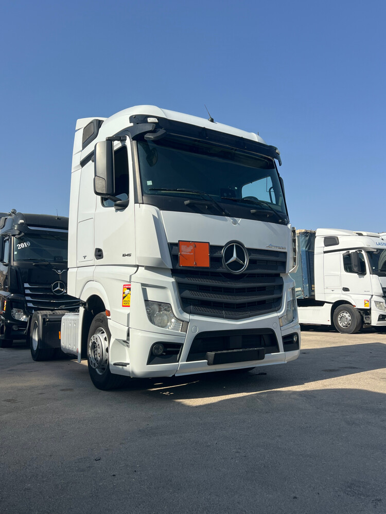 MERCEDES 2017 - 2