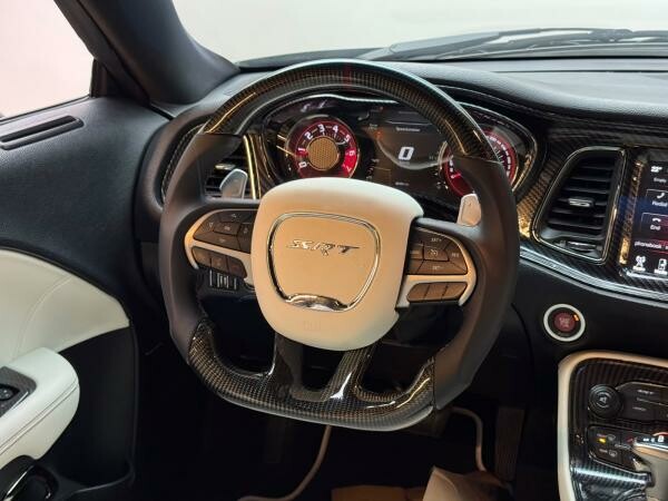 Dodge Challenger Hellcat 2016 - 14