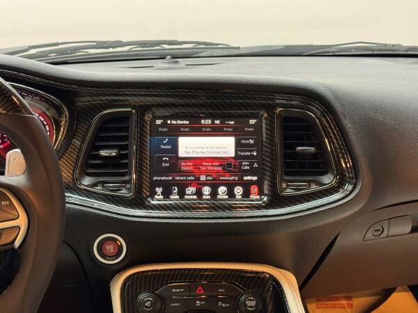 Dodge Challenger Hellcat 2016 - 15