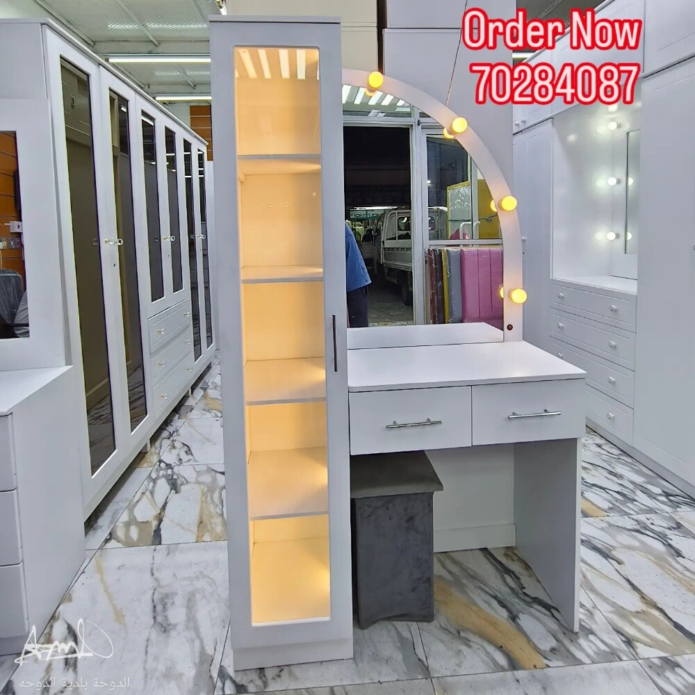 Dressing table available new good - 5