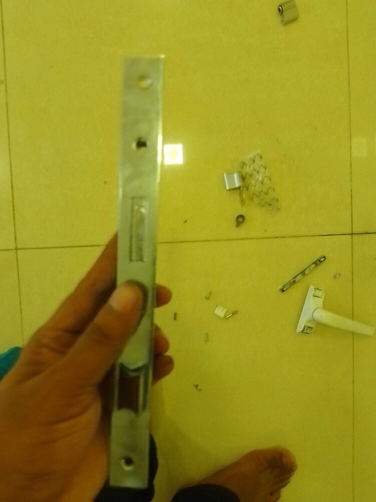 نجار أبواب - 2