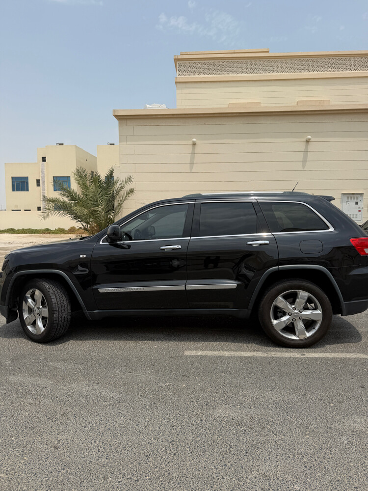 Jeep Grand Cherokee 2013 - 10
