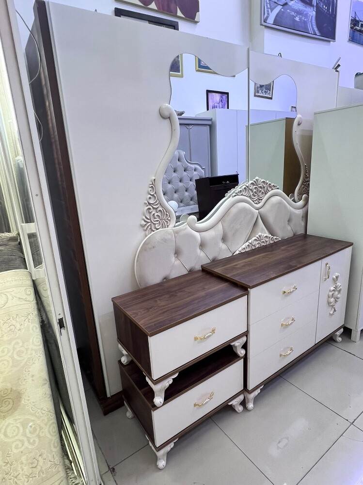 For sale complete bedroom set - 8