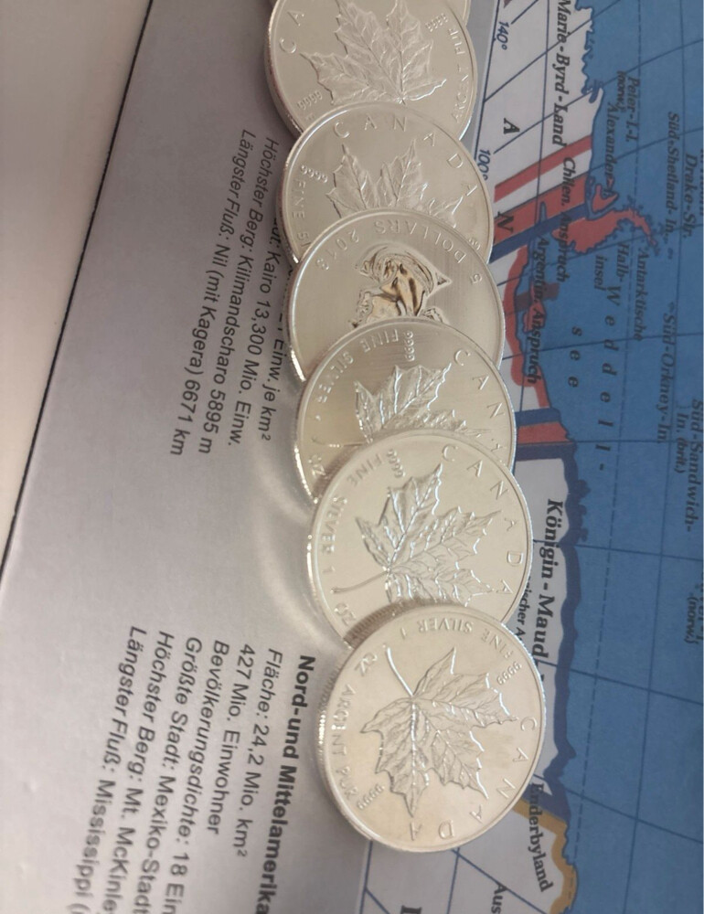 Silver coin Maple leaf  - 1