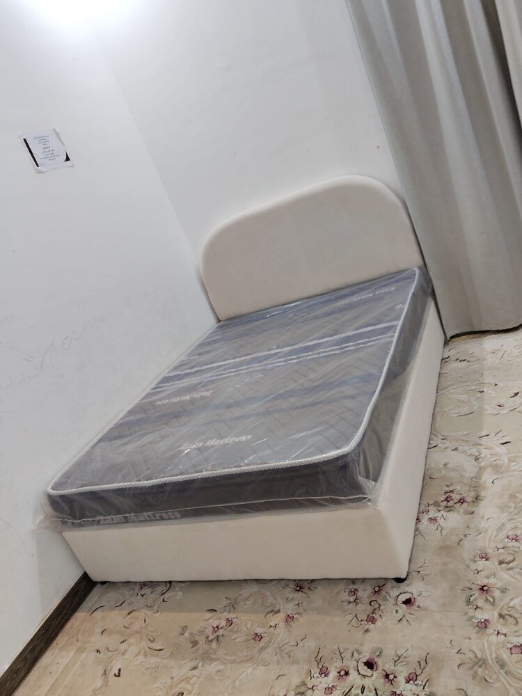 Bed or mattress available - 15