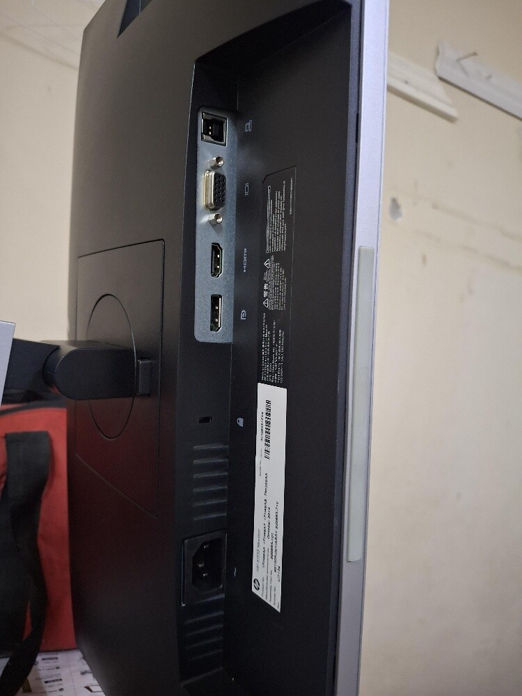 HP MONITOR MODEL E233 23INCH - 4