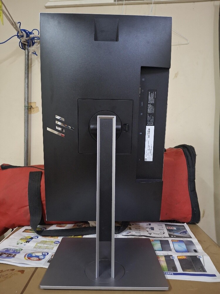 HP MONITOR MODEL E233 23INCH - 3