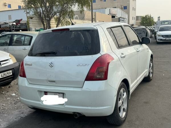 SUZUKI SWIFT 2012 - 4