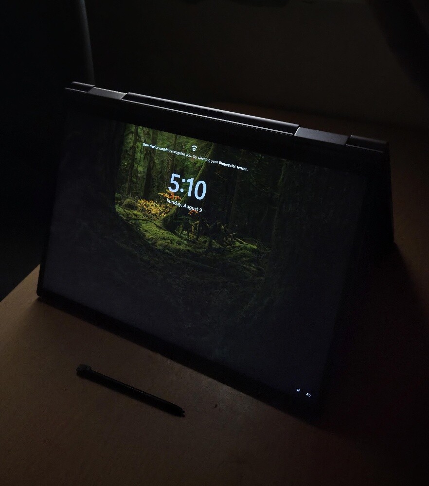 4K UHD+ X1 Yoga Gen 6 - 1