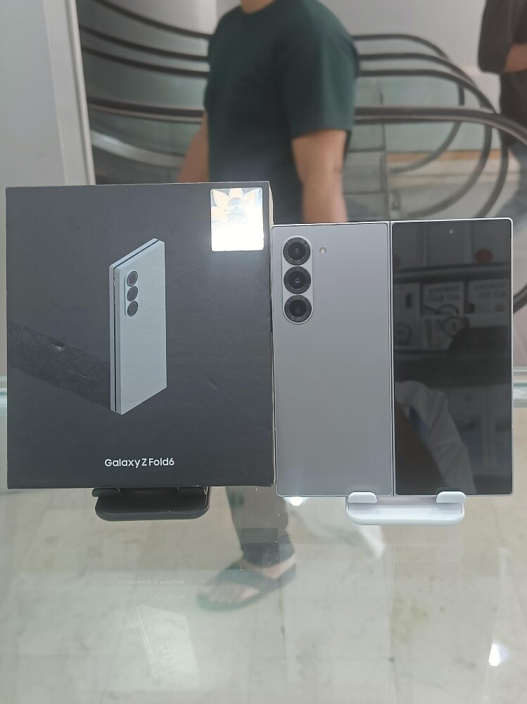 Samsung Galaxy Z Fold 6 - 2