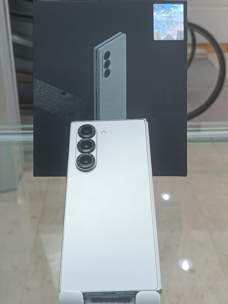 Samsung Galaxy Z Fold 6 - 1