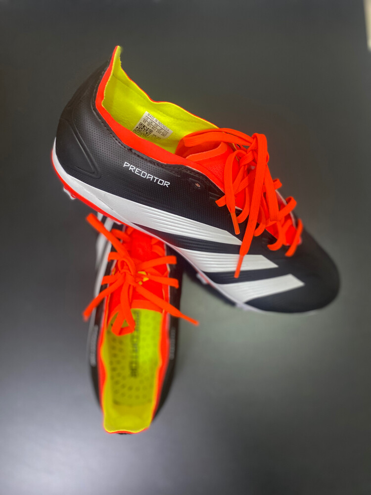  Original Adidas football boots - 3