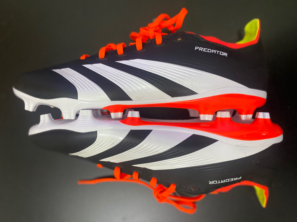   Original Adidas football boots - 2
