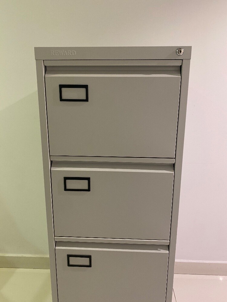 Used office furniture buy sell - 14