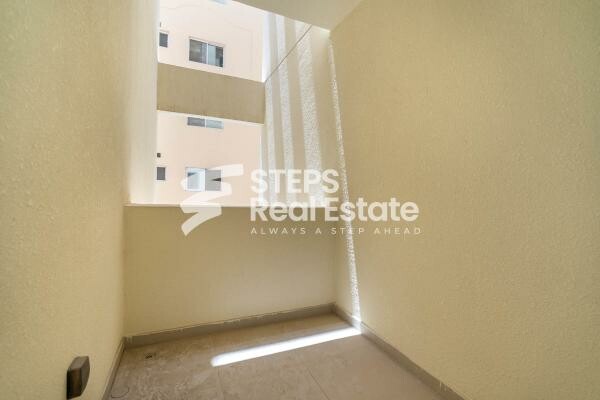 Apartment with Balcony for Rent - 7