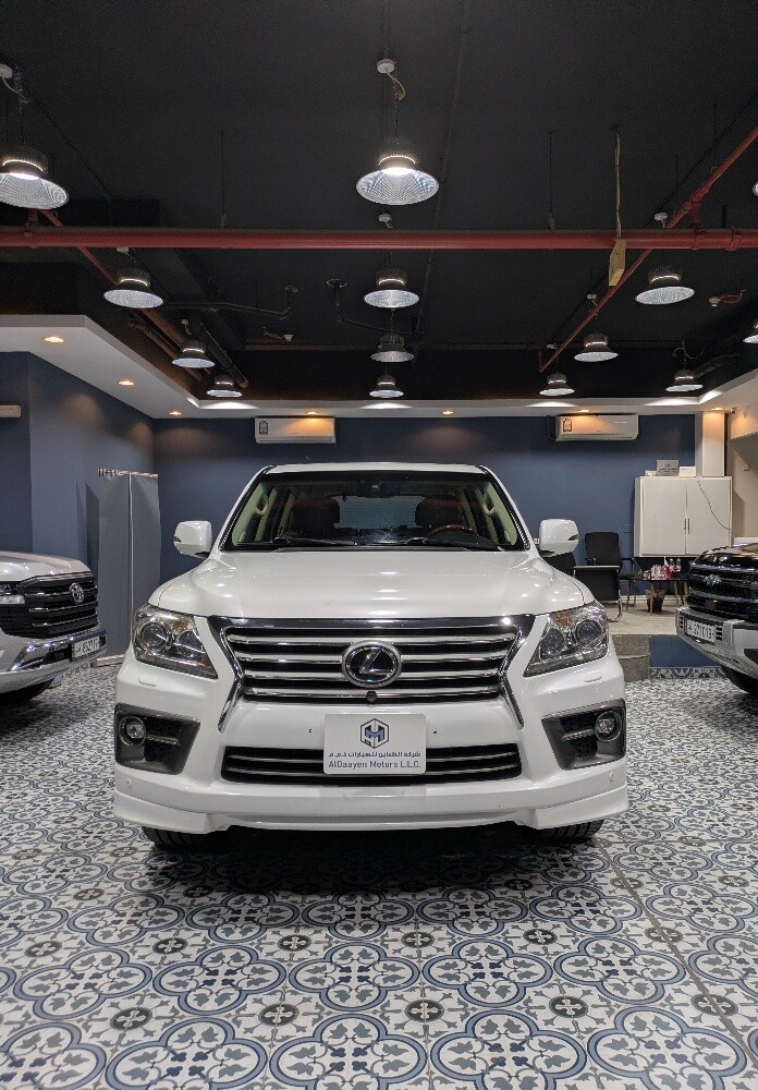 LEXUS LX 570 S 2014 - 3
