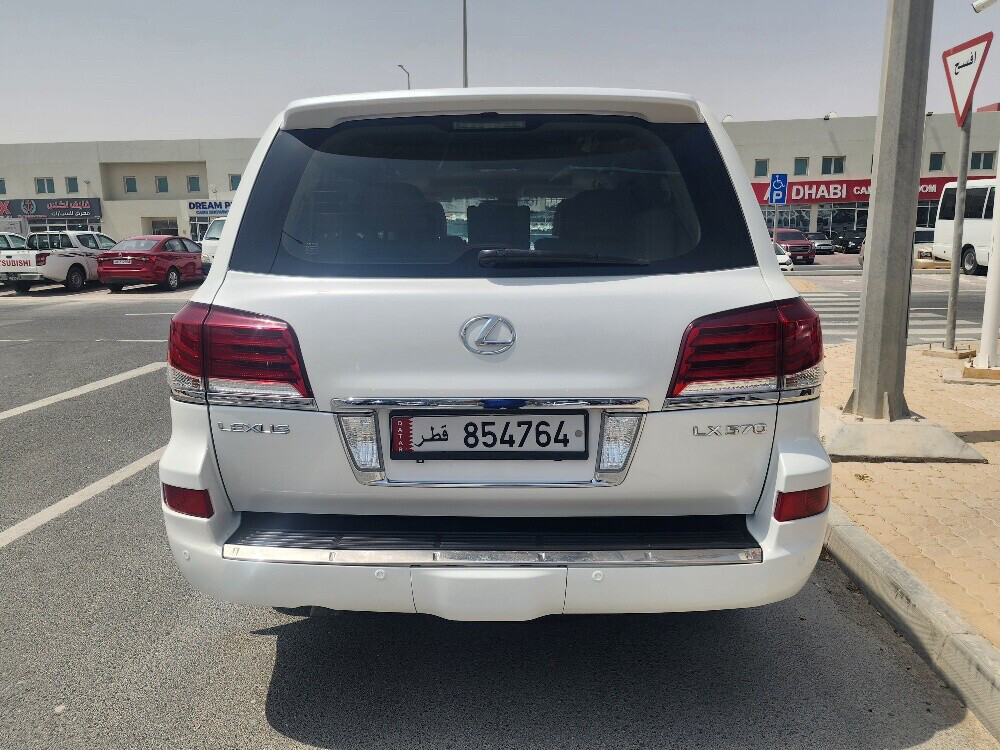 Lexus 2014 White  - 5