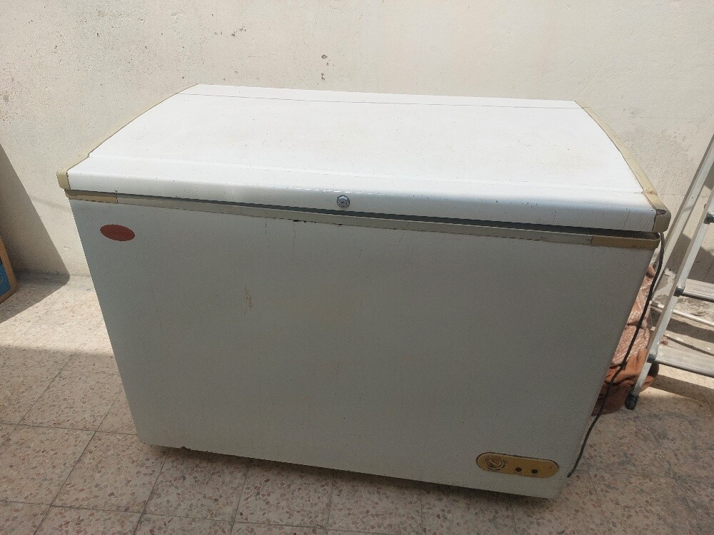 ديب فريزر كبير للبيع - 1