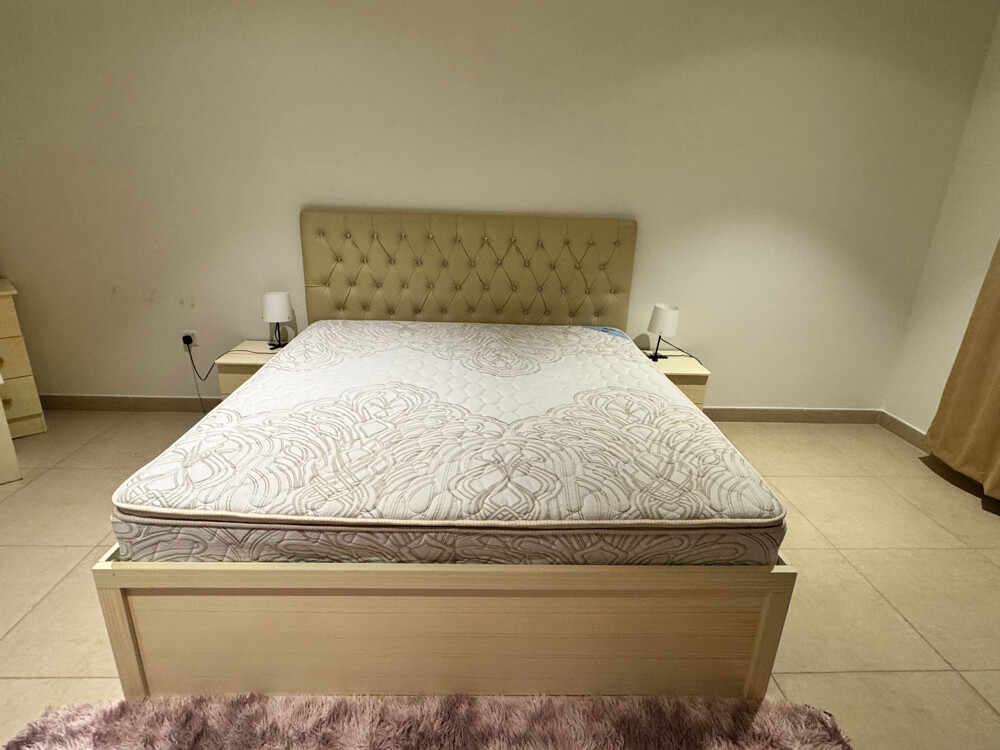 King Bedroom Set (180 cm) + Mattres - 8