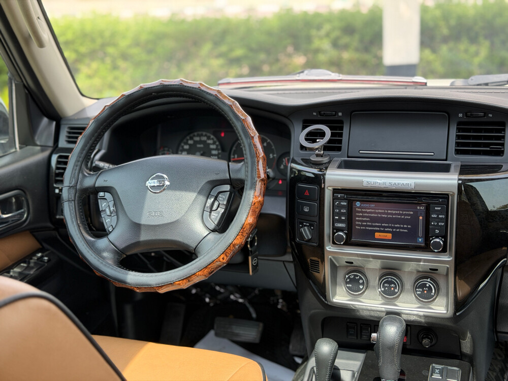 Nissan patrol super safari - 12