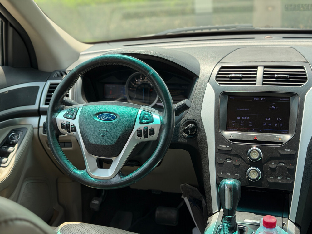 Ford explorer XLT - 9