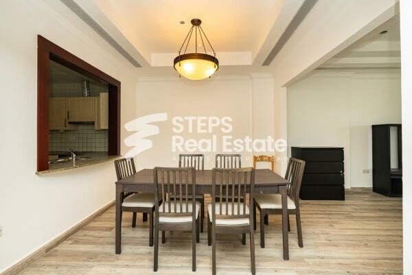 Apartment in Prime Pearl Location - 2