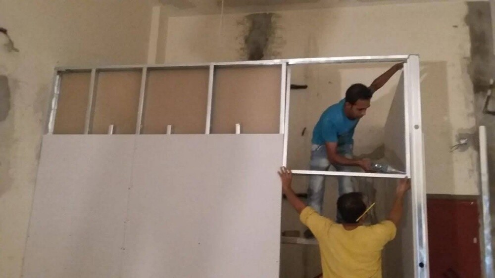 renovation work 66436558 - 10