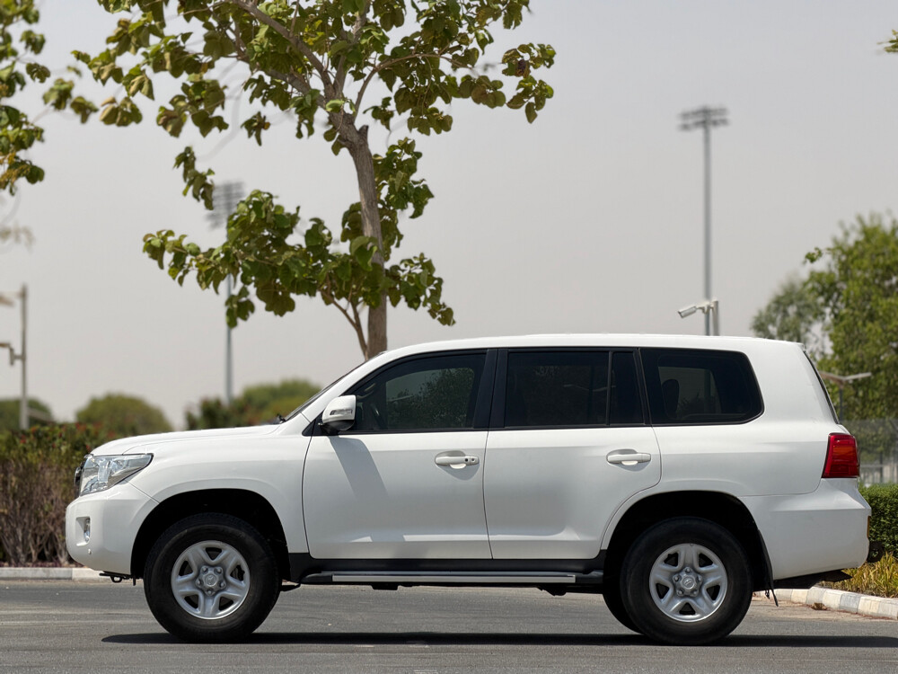 Toyota Land Cruiser GX - 6