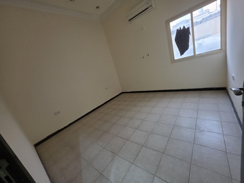Flats for rent in bin omran - 7