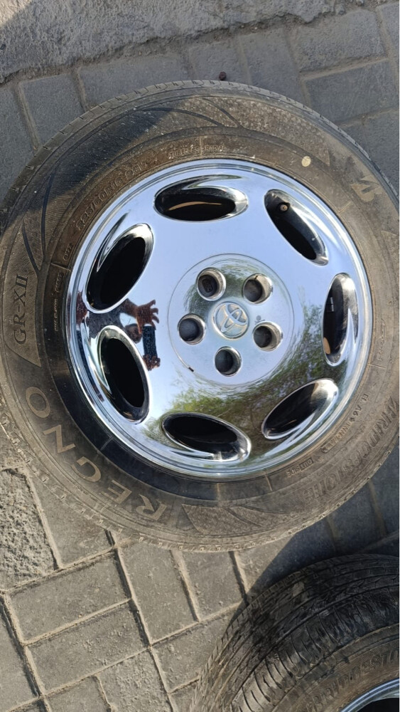 OEM Toyota Chrome Rims Size 16 - 5